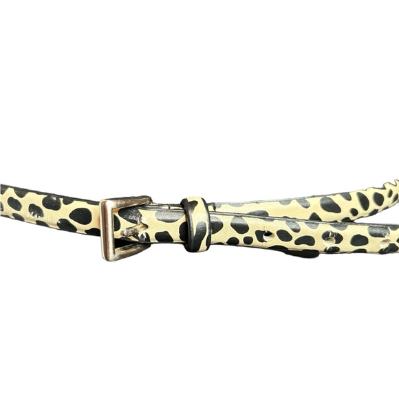 Chetah print leather belt. In good used condition. - Picture 2 of 8